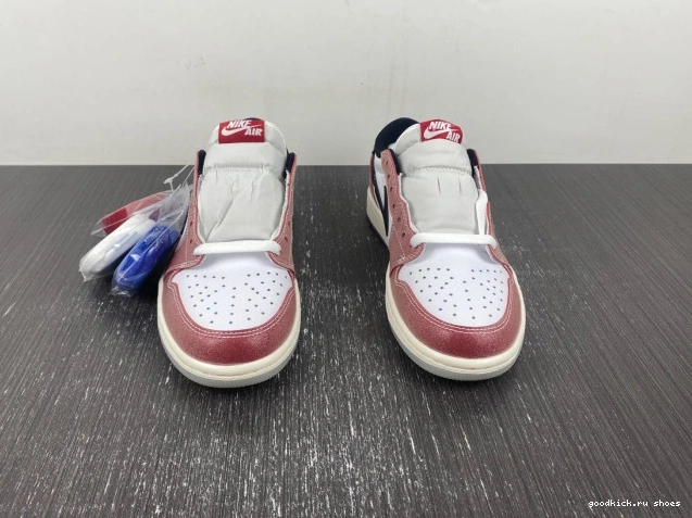 LOW 1 TROPHY 'RED AIR ROOM OG JORDAN BLACK' FN0432-017 X 0815